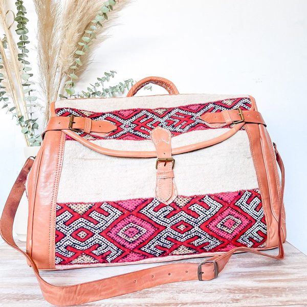 Bolso de viaje de cuero y alfombra kilim marroqui Tichka 4|Bolso de viaje de cuero y alfombra kilim marroqui Tichka 4|Bolso de viaje de cuero y alfombra kilim marroqui Tichka 4|Bolso de viaje de cuero y alfombra kilim marroqui Tichka 4|Bolso de viaje de cuero y alfombra kilim marroqui Tichka 4|Bolso de viaje de cuero y alfombra kilim marroqui Tichka 4|Bolso de viaje de cuero y alfombra kilim marroqui Tichka 4